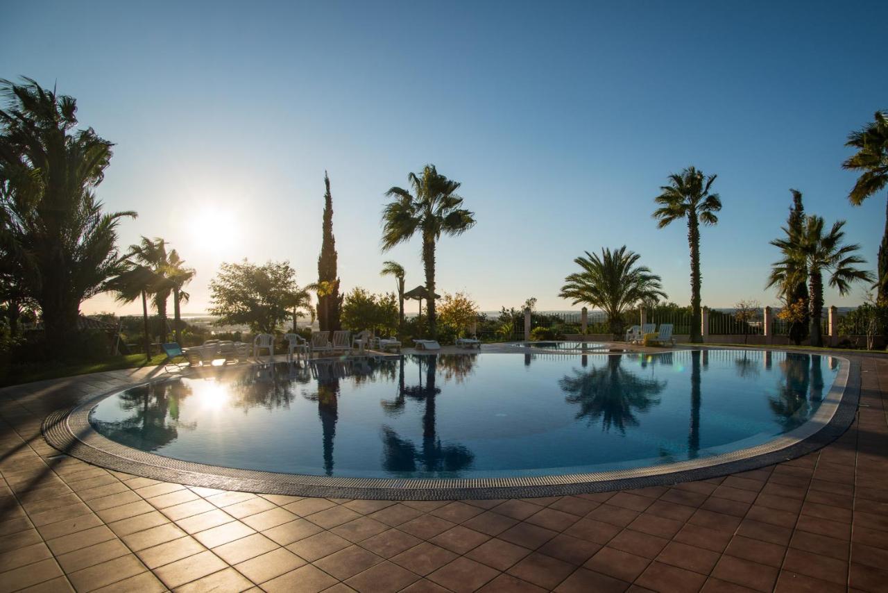Portimao Elegant House With Pool By Homing Villa Kültér fotó