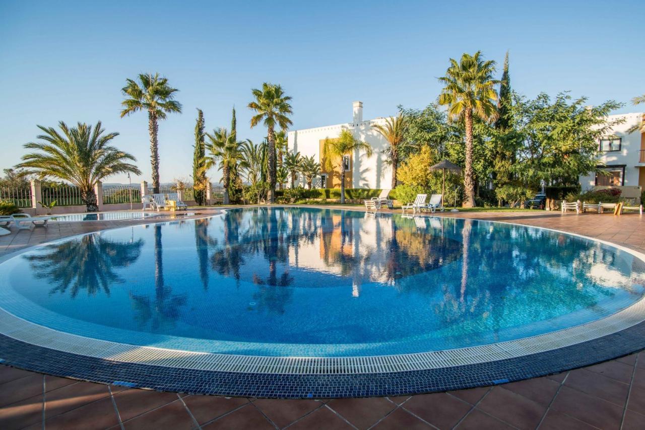 Portimao Elegant House With Pool By Homing Villa Kültér fotó